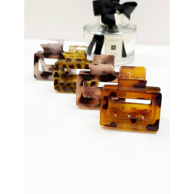 Medium Tortoise Shell Pattern Leopard Jaw Clips