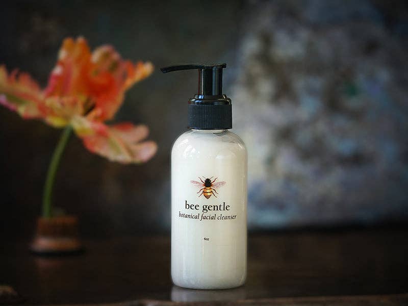 Bee Gentle botanical foaming face wash