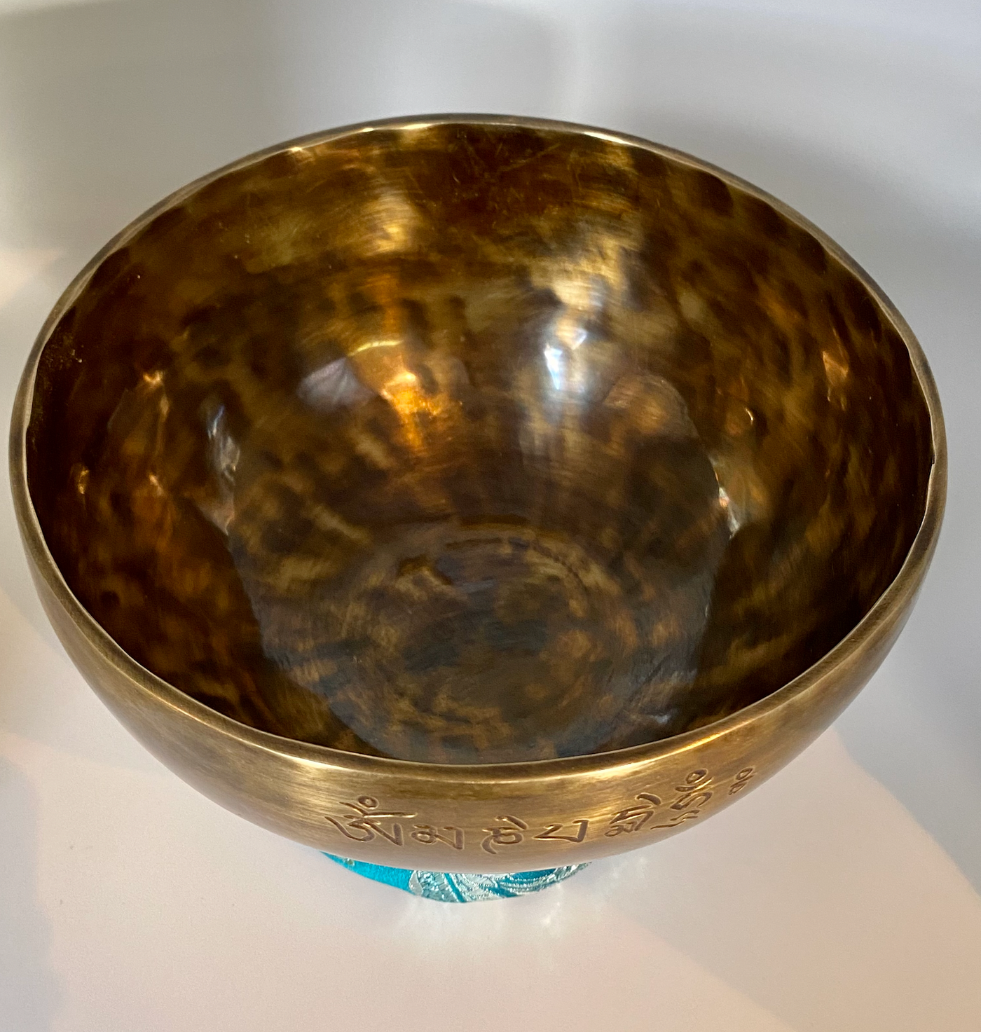 8" Handmade Full Moon Singing Bowl