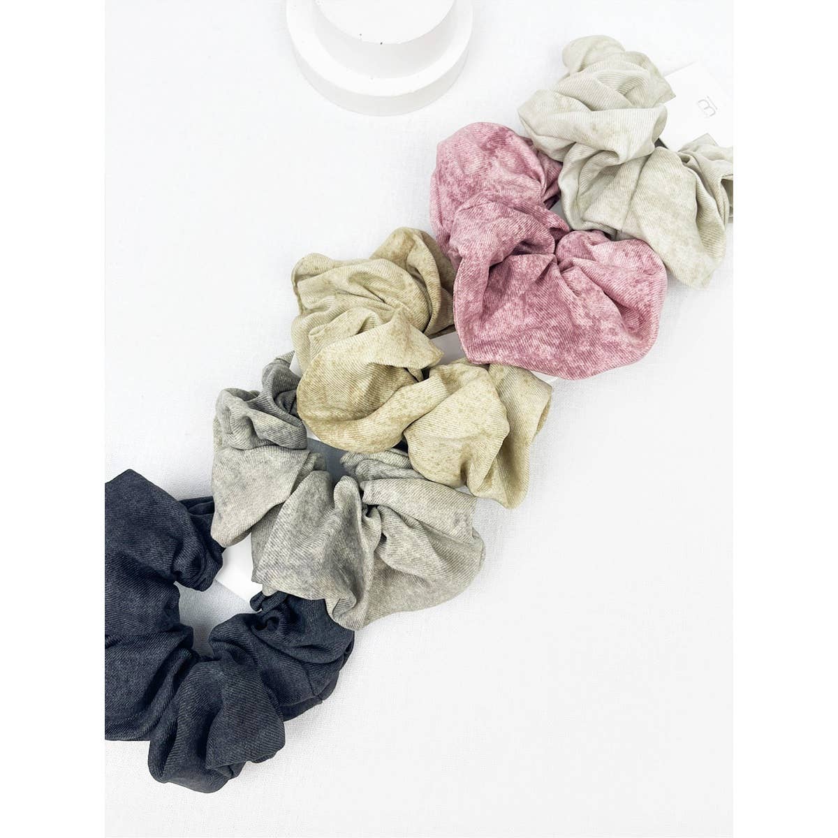 Acid Washed Pattern Large Scrunchie: MIX COLOR