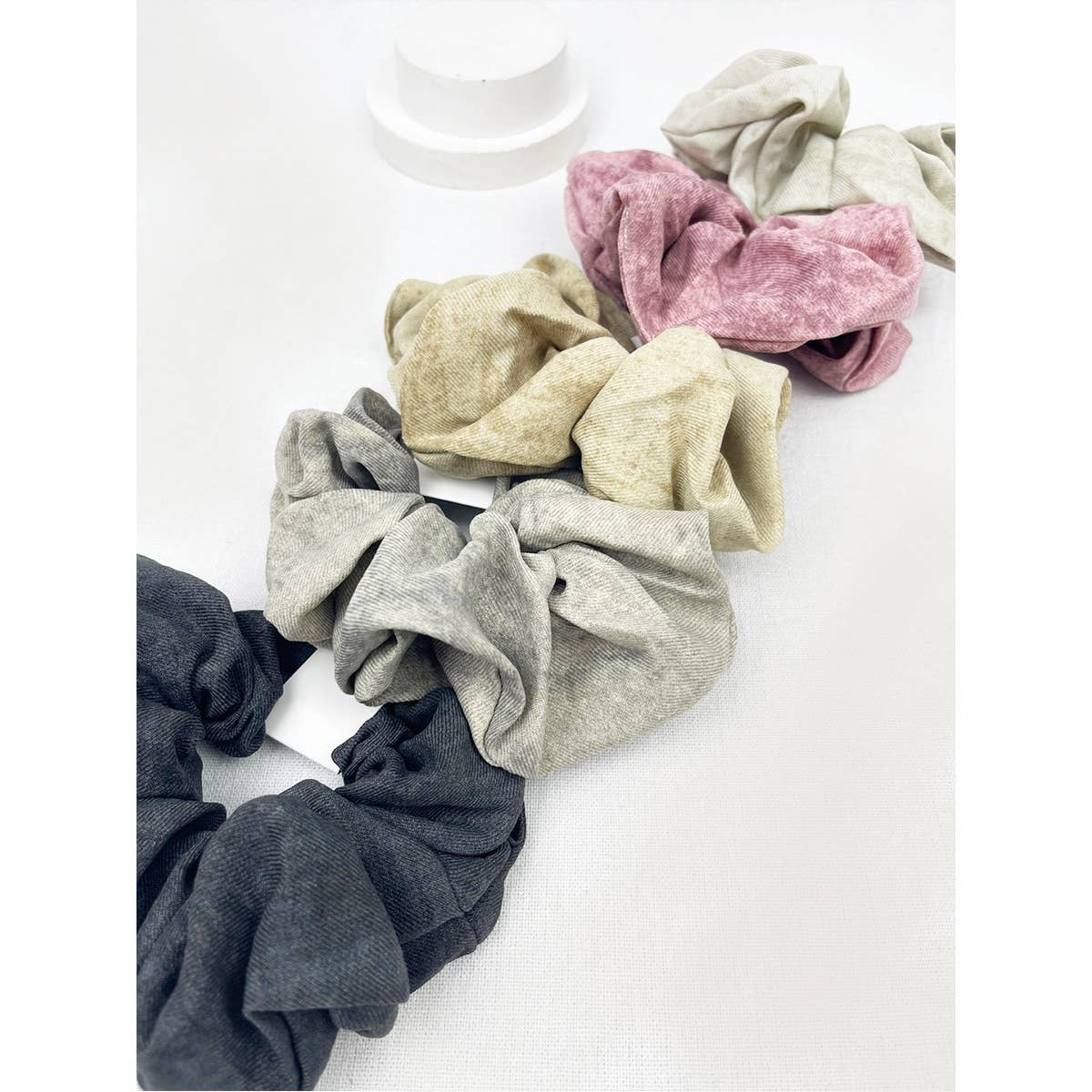 Acid Washed Pattern Large Scrunchie: MIX COLOR