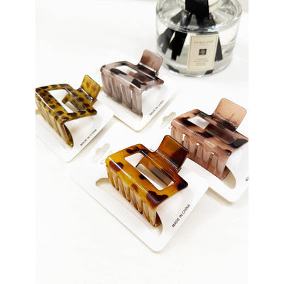 Medium Tortoise Shell Pattern Leopard Jaw Clips