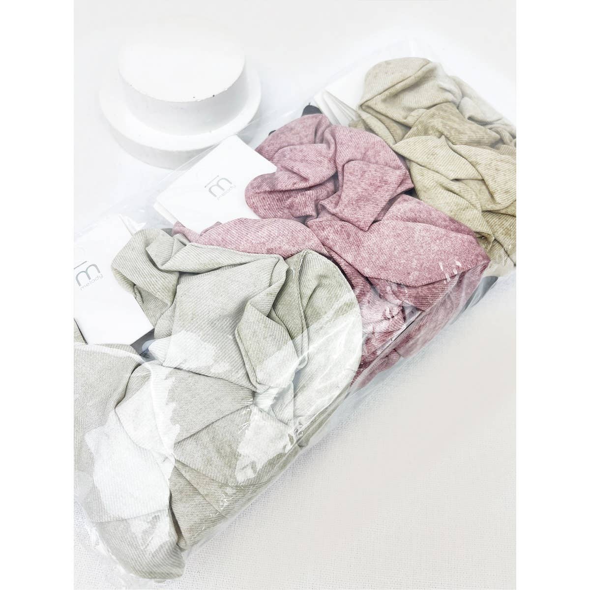 Acid Washed Pattern Large Scrunchie: MIX COLOR